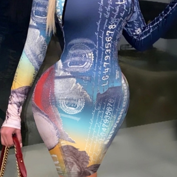 Women blue and red Benjamin Franklin Long-sleeved Midi Dresses. Sizes M and L. - Picture 1 of 6